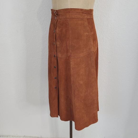 70s Vintage Brown Suede Leather Button Up Skirt - Picture 5 of 11